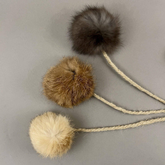 🐱 Jouet en fourrure de lapin avec corde de chanvre - Les p'tits potes
